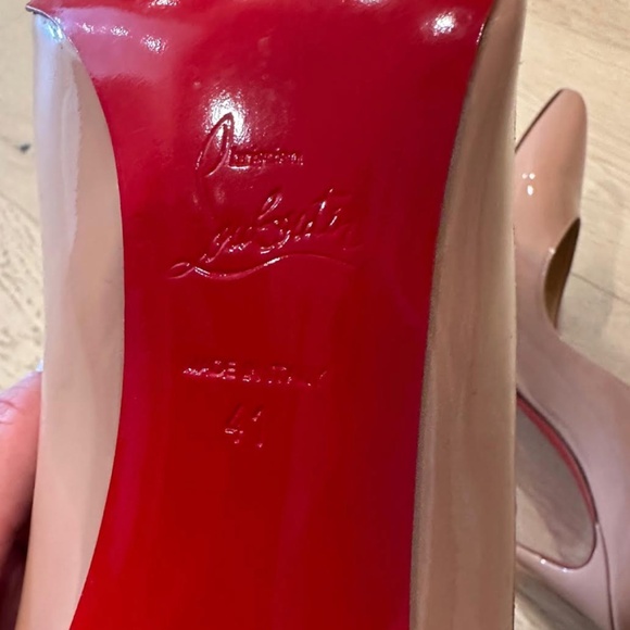 Christian Louboutin Hot Chick 100 mm Pumps - Patent calf leather - Blush - Women - Picture 4 of 7